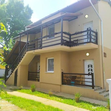 Marabella Apartmanok Hajdúszoboszló Dış mekan fotoğraf